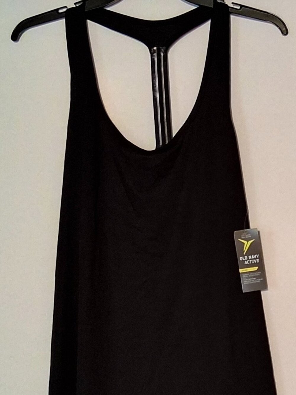Women's Old Navy Go-Dry Black V-Neck Racerback Tank Top